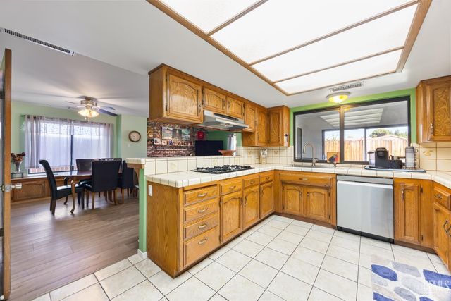 2908 Judd Court, Bakersfield, CA 93306