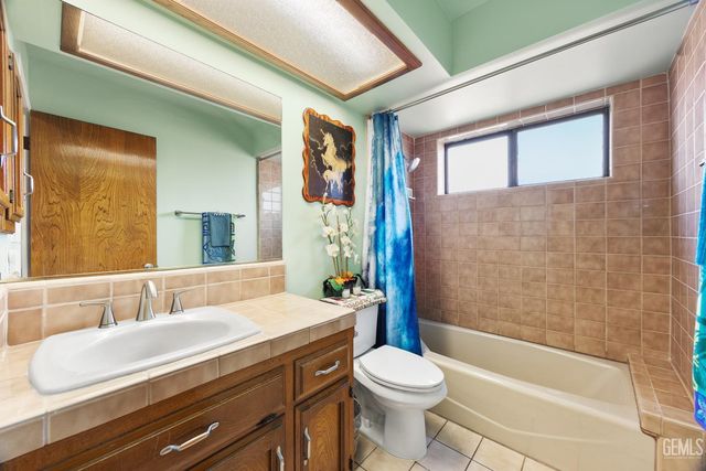 2908 Judd Court, Bakersfield, CA 93306