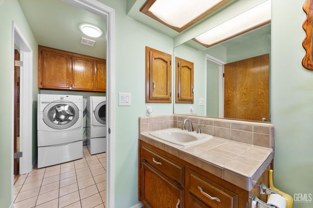 2908 Judd Court, Bakersfield, CA 93306