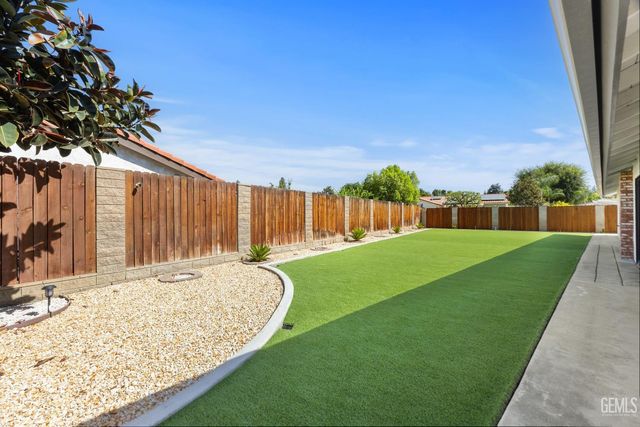 2908 Judd Court, Bakersfield, CA 93306