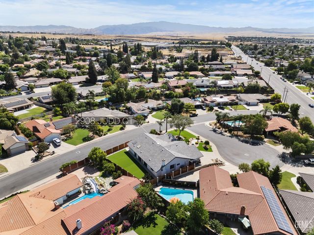 2908 Judd Court, Bakersfield, CA 93306