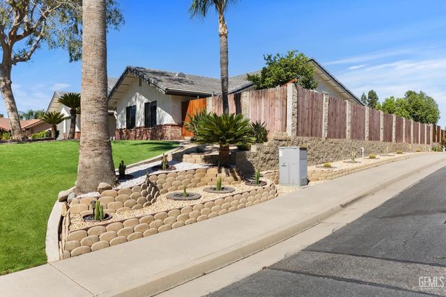 2908 Judd Court, Bakersfield, CA 93306
