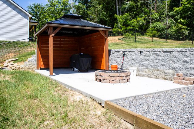 620 Ginger Lake Drive, Rock Spring, GA 30739