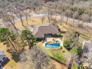 16687 Meadow Crest, Lindale, TX 75771