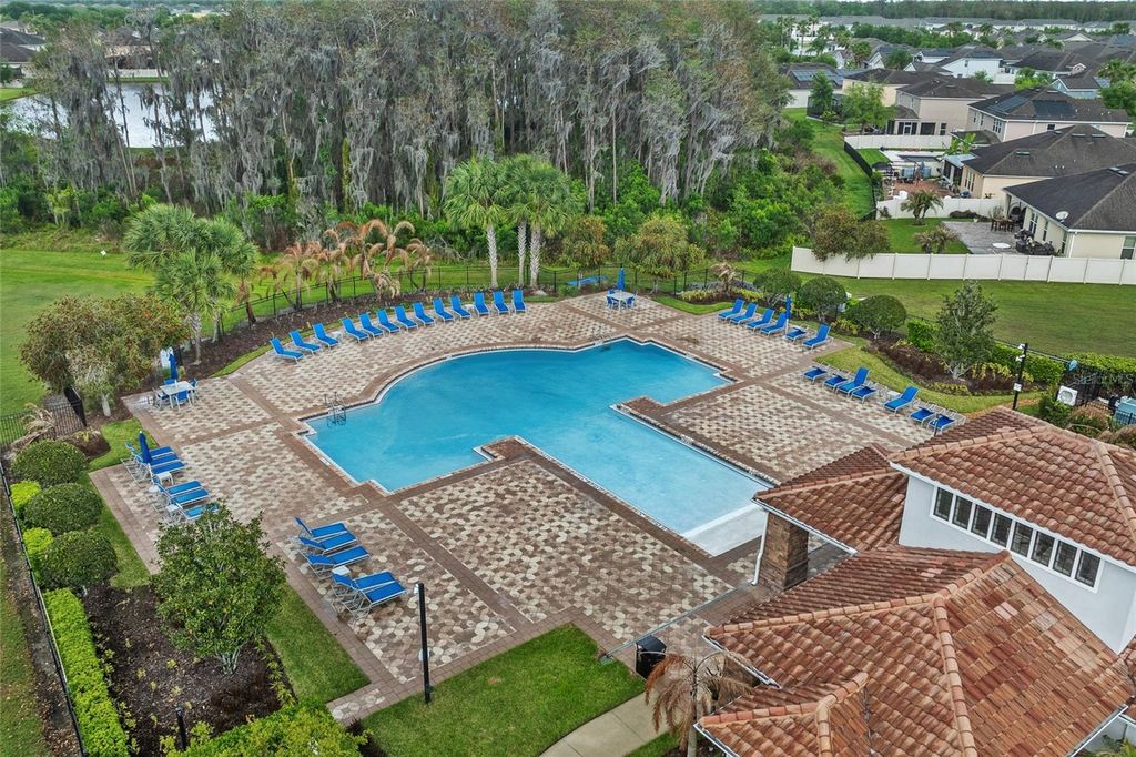 Image 32 of property listing at 12315 SAWGRASS PRAIRIE LOOP, Orlando, FL 32824