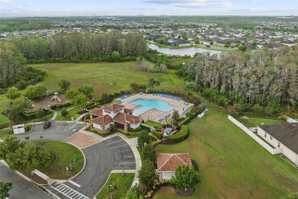 Image 34 of property listing at 12315 SAWGRASS PRAIRIE LOOP, Orlando, FL 32824