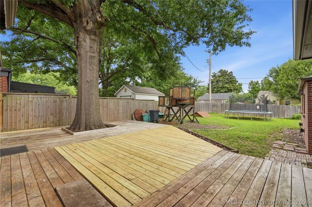 4513 E 8th Street, Tulsa, OK 74112