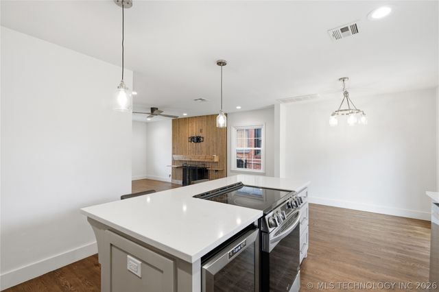 4513 E 8th Street, Tulsa, OK 74112
