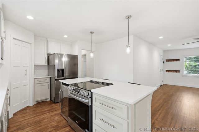 4513 E 8th Street, Tulsa, OK 74112