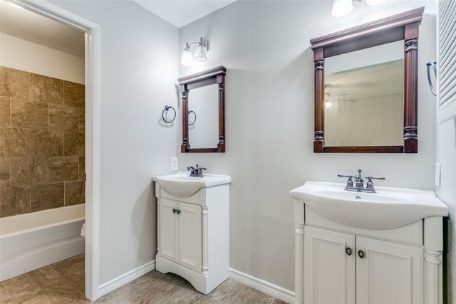 3929 Commonwealth Drive, Flower Mound, TX 75028