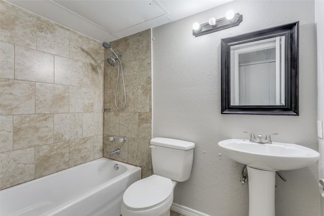 3929 Commonwealth Drive, Flower Mound, TX 75028