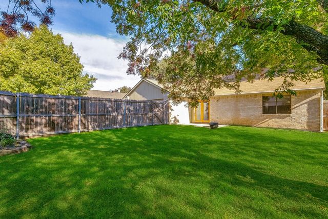 3929 Commonwealth Drive, Flower Mound, TX 75028