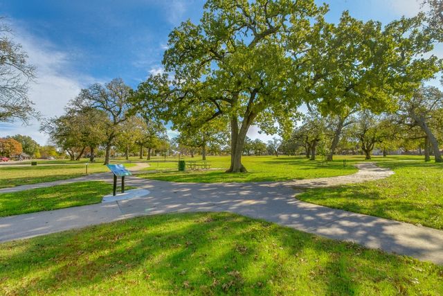 3929 Commonwealth Drive, Flower Mound, TX 75028