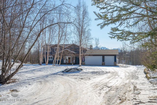 3730 E Palmdale Drive, Wasilla, AK 99654