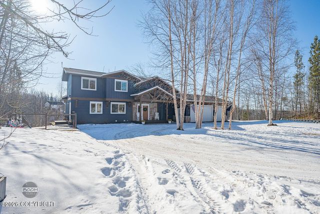 3730 E Palmdale Drive, Wasilla, AK 99654