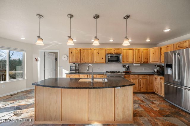 3730 E Palmdale Drive, Wasilla, AK 99654