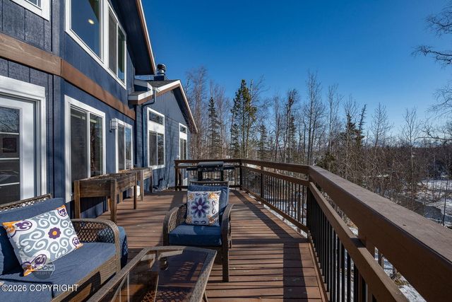 3730 E Palmdale Drive, Wasilla, AK 99654