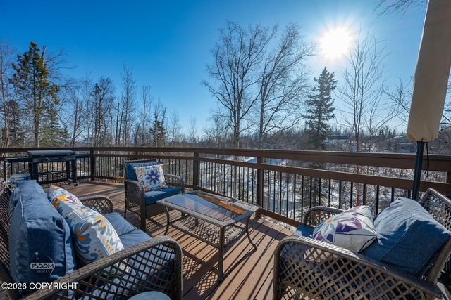 3730 E Palmdale Drive, Wasilla, AK 99654