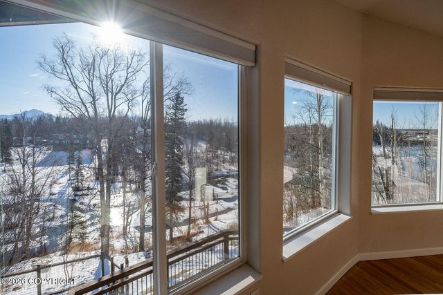 3730 E Palmdale Drive, Wasilla, AK 99654