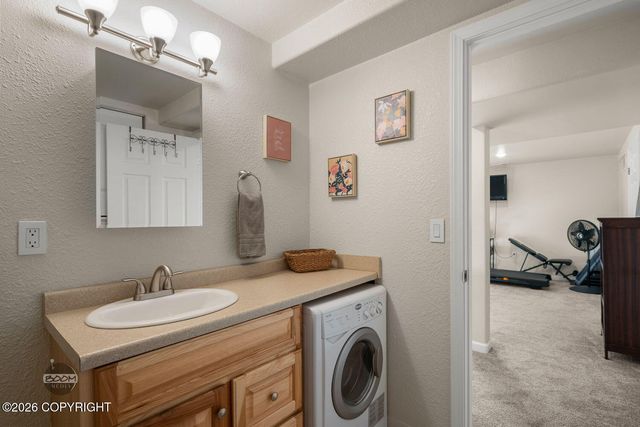 3730 E Palmdale Drive, Wasilla, AK 99654