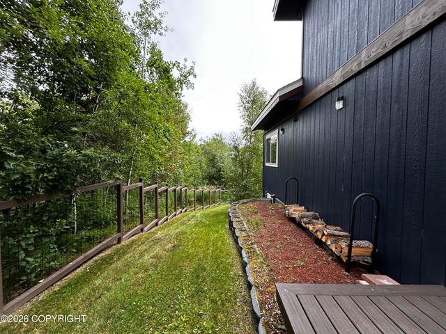 3730 E Palmdale Drive, Wasilla, AK 99654