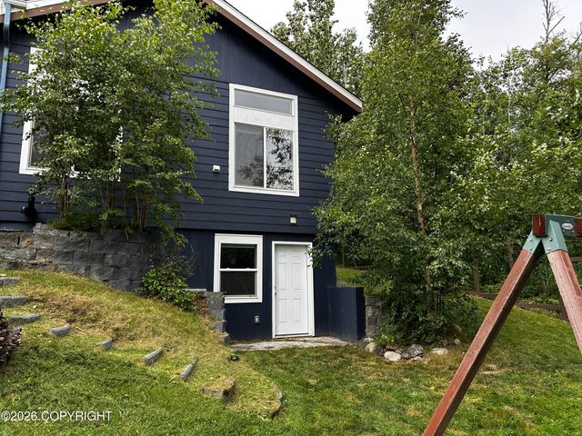 3730 E Palmdale Drive, Wasilla, AK 99654