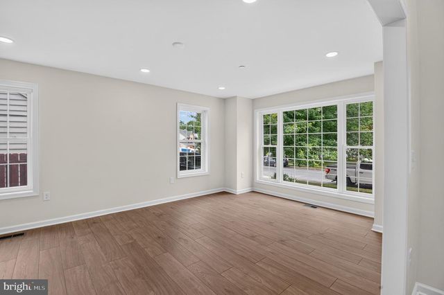 9536 MEADOWS FARM DR, Owings Mills, MD 21117