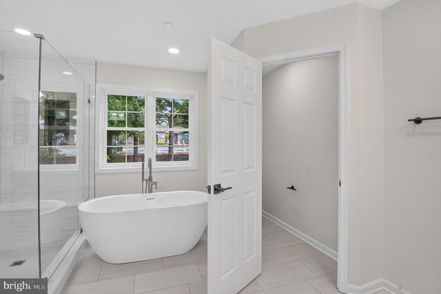 9536 MEADOWS FARM DR, Owings Mills, MD 21117