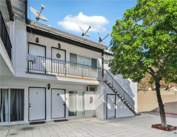 1425 W Stoneridge Court, Ontario, CA 91762