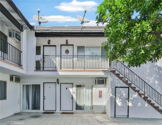 1425 W Stoneridge Court, Ontario, CA 91762