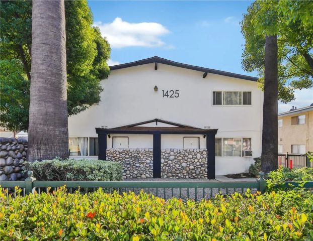 1425 W Stoneridge Court, Ontario, CA 91762