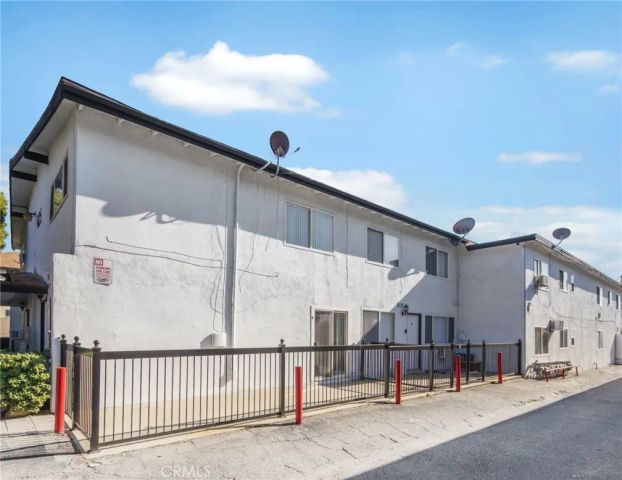 1425 W Stoneridge Court, Ontario, CA 91762