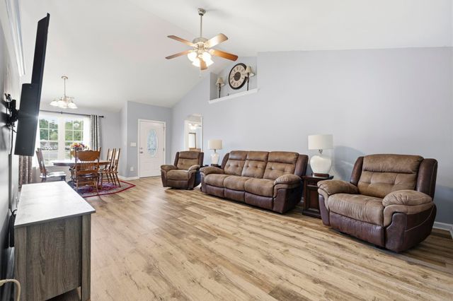 2760 Woodcreek Ln., Conway, SC 29527