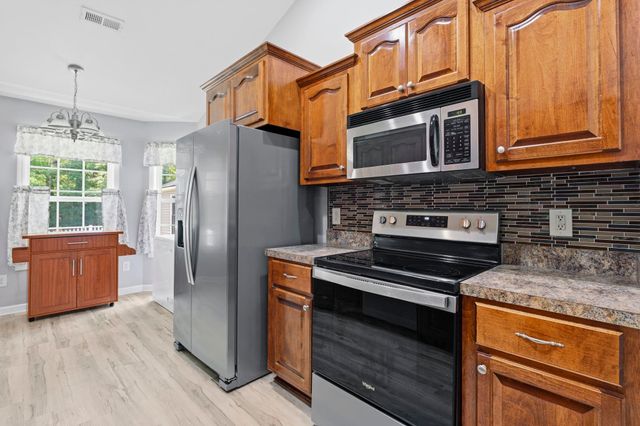 2760 Woodcreek Ln., Conway, SC 29527