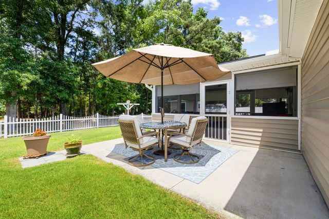 2760 Woodcreek Ln., Conway, SC 29527