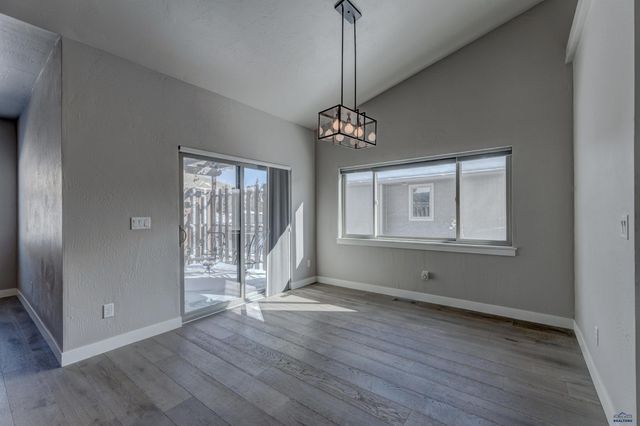 1114 SETTLERS CREEK PL, Rapid City, SD 57701