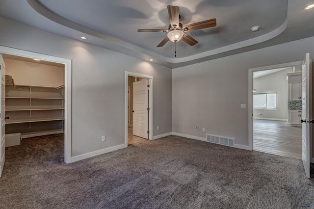 1114 SETTLERS CREEK PL, Rapid City, SD 57701