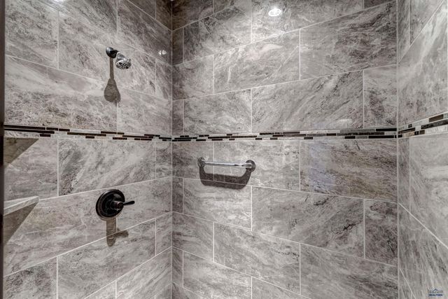 1114 SETTLERS CREEK PL, Rapid City, SD 57701