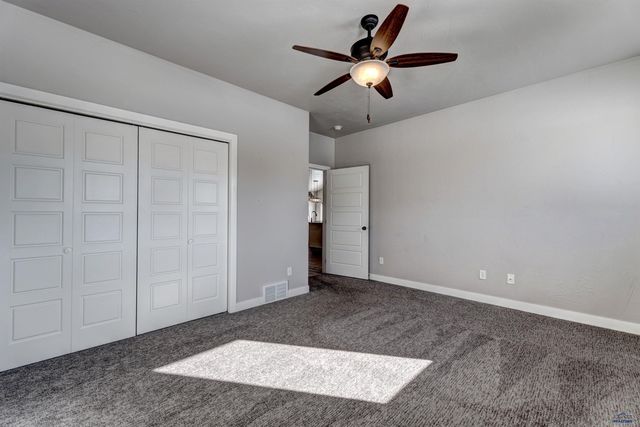 1114 SETTLERS CREEK PL, Rapid City, SD 57701