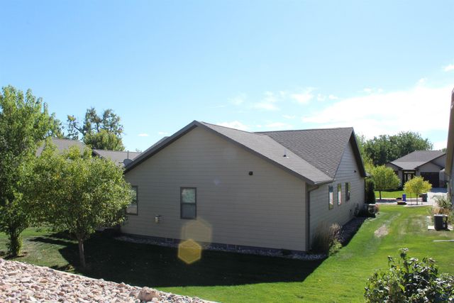 1114 SETTLERS CREEK PL, Rapid City, SD 57701
