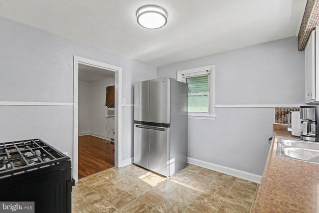 511 S ARLINGTON AVE, Harrisburg, PA 17109