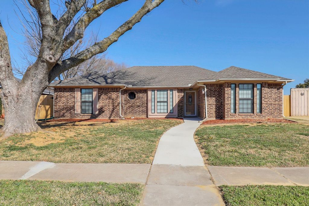 7701 Cornell Drive, Rowlett, TX 75088