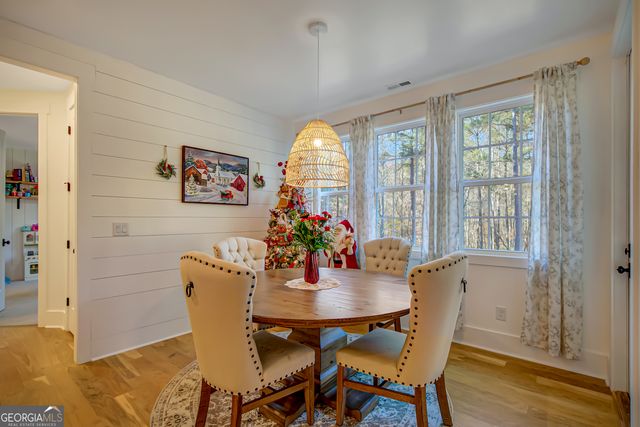 140 S Alexander Creek Road, Newnan, GA 30263