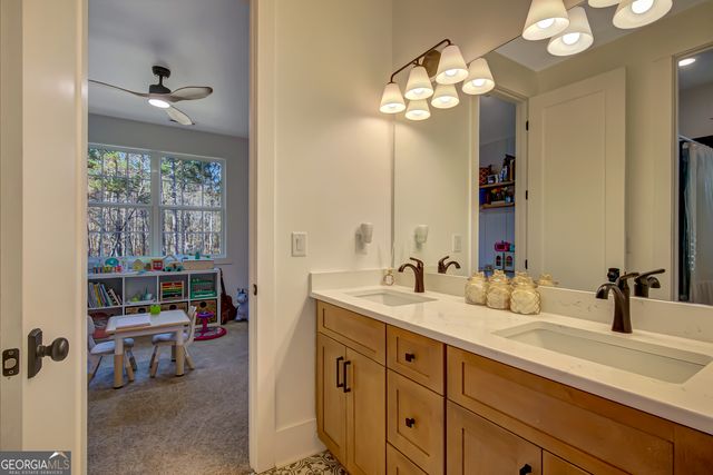 140 S Alexander Creek Road, Newnan, GA 30263