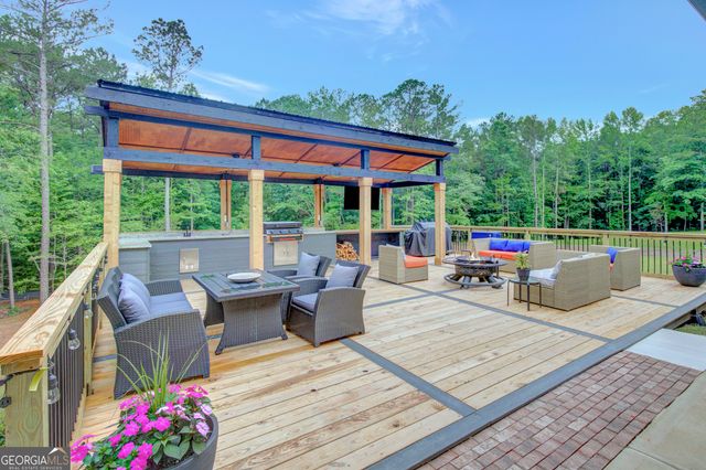 140 S Alexander Creek Road, Newnan, GA 30263