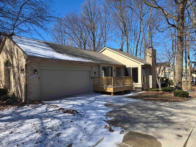 43042 W Kirkwood Drive, Clinton Twp, MI 48038