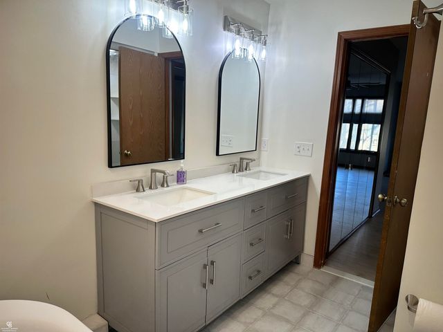 43042 W Kirkwood Drive, Clinton Twp, MI 48038