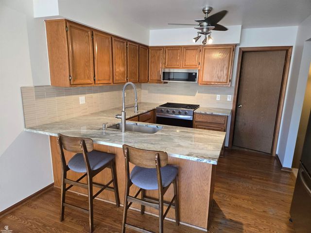 43042 W Kirkwood Drive, Clinton Twp, MI 48038