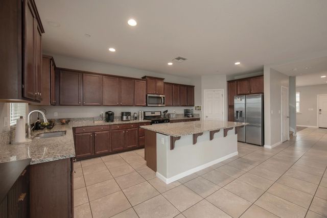 7407 E Vassar Avenue, Fresno, CA 93737