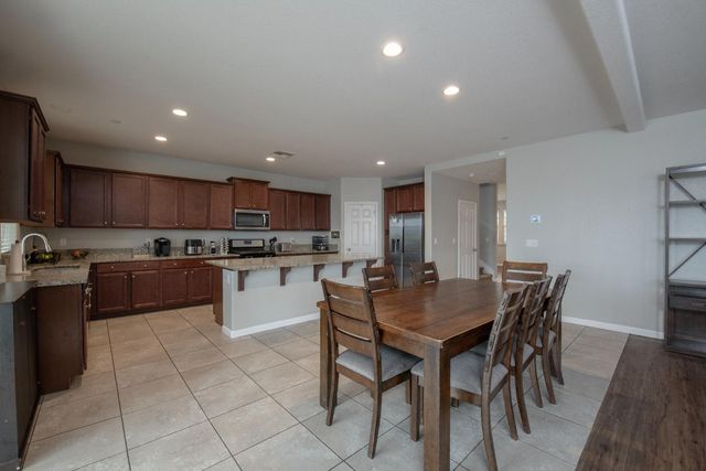 7407 E Vassar Avenue, Fresno, CA 93737